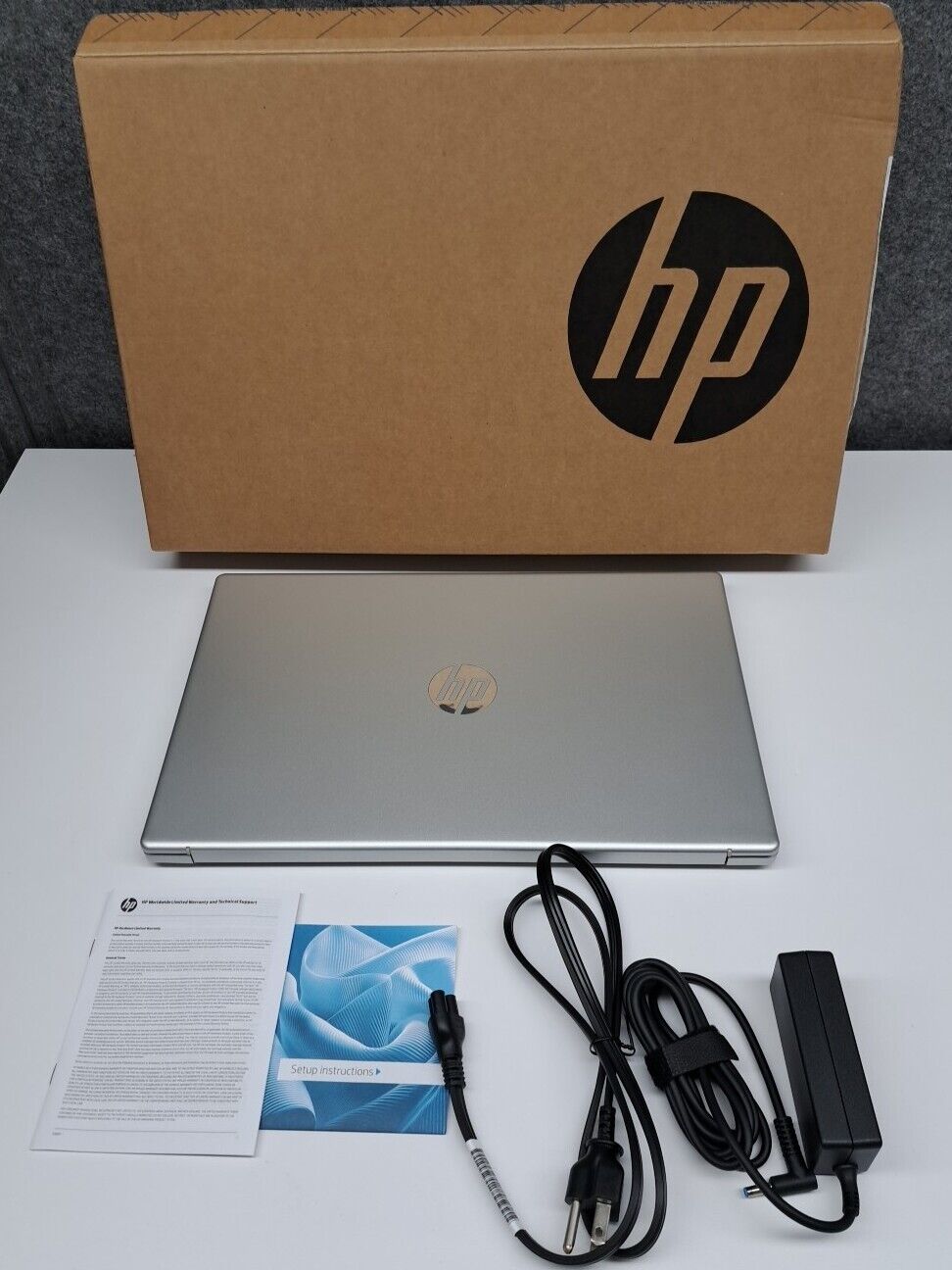 HP Laptop 15-fc0069nr 15.6